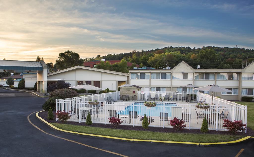 Quality Inn and Suites Vestal