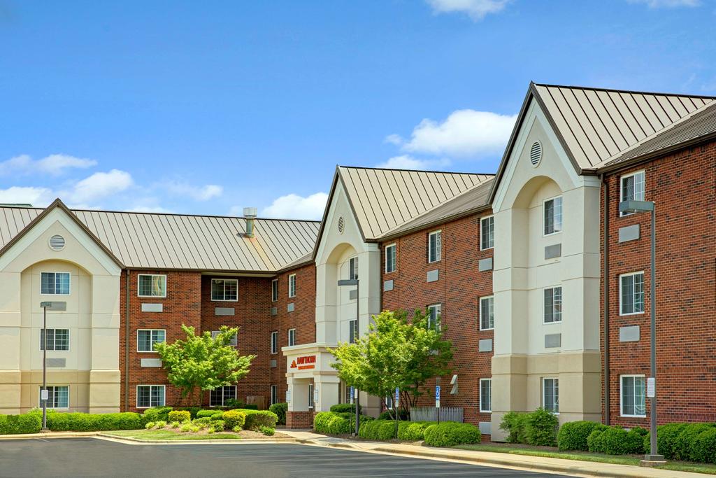 Hawthorn Suites by Wyndham Greensboro