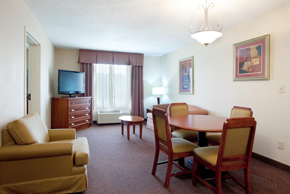 Holiday Inn Exp Stes Sulphur