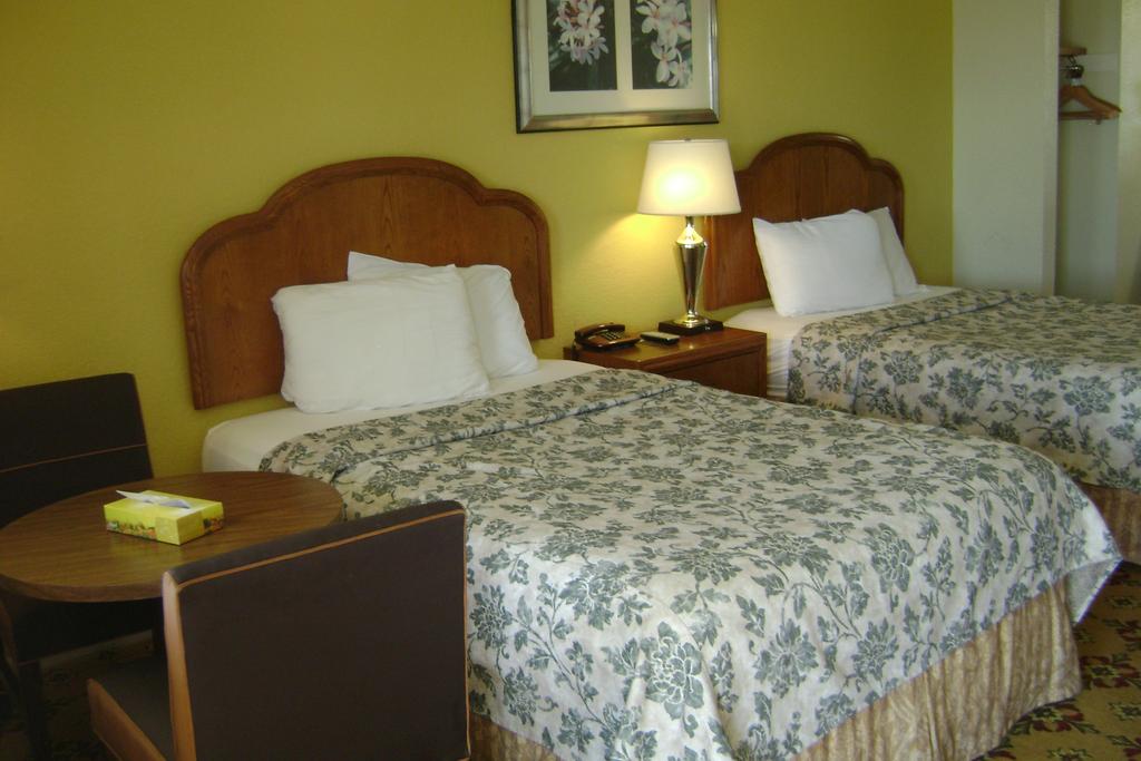 Countryside Inn Sealy