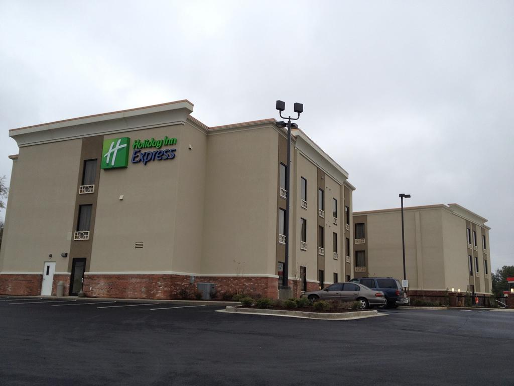 Holiday Inn Express Hotels And Stes