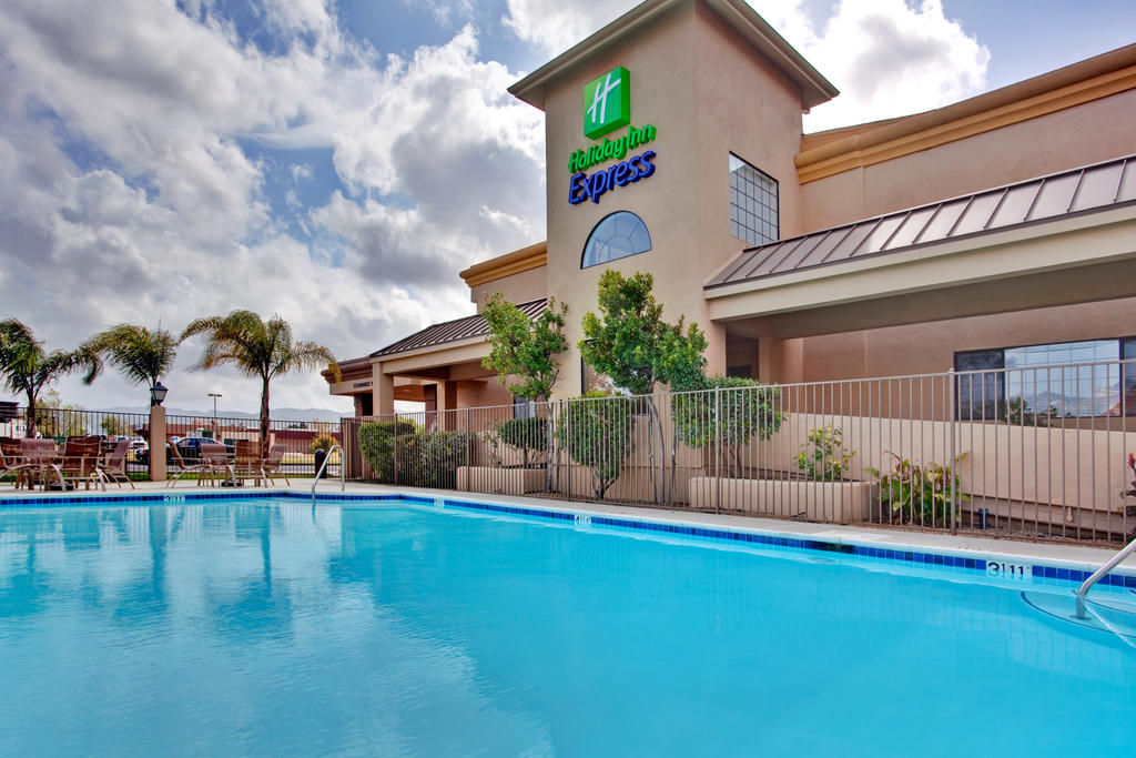 Holiday Inn Express Lompoc