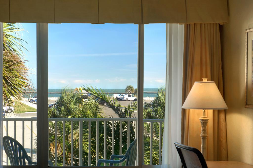 Days Inn Cocoa Beach - Port Canaveral