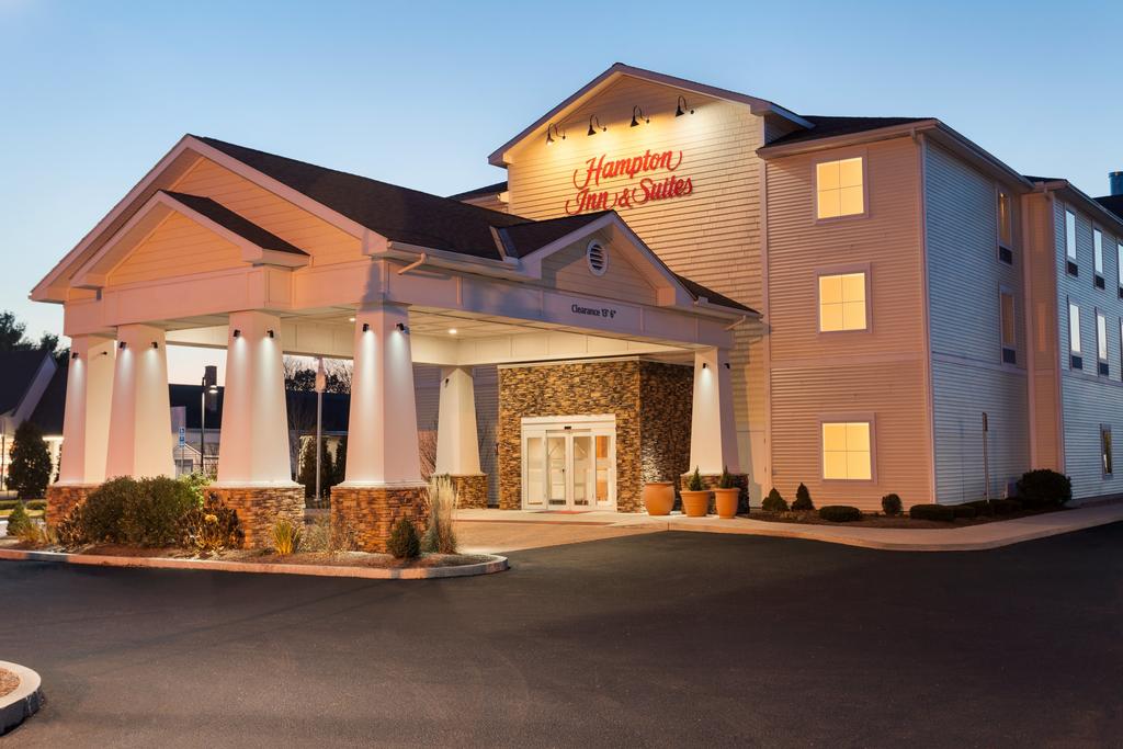 Hampton Inn and Suites Mystic