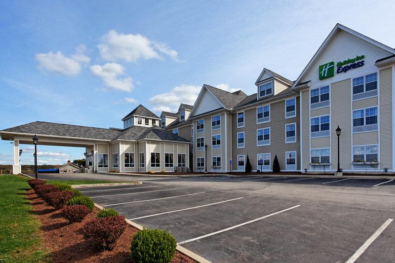 Holiday Inn Express Mystic Groton