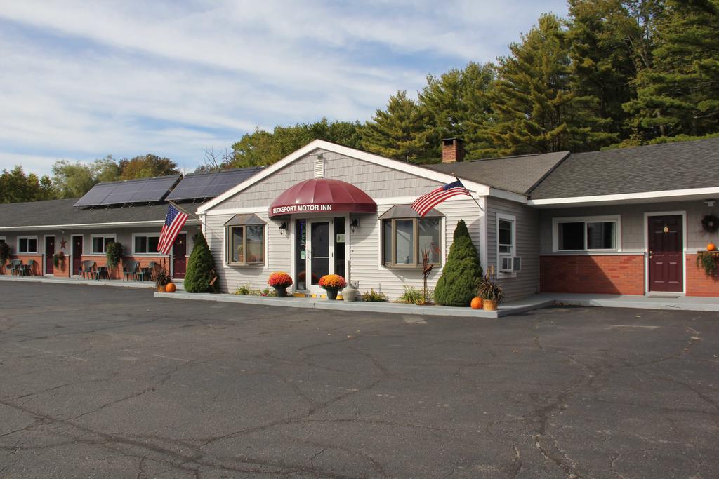 Bucksport Motor Inn