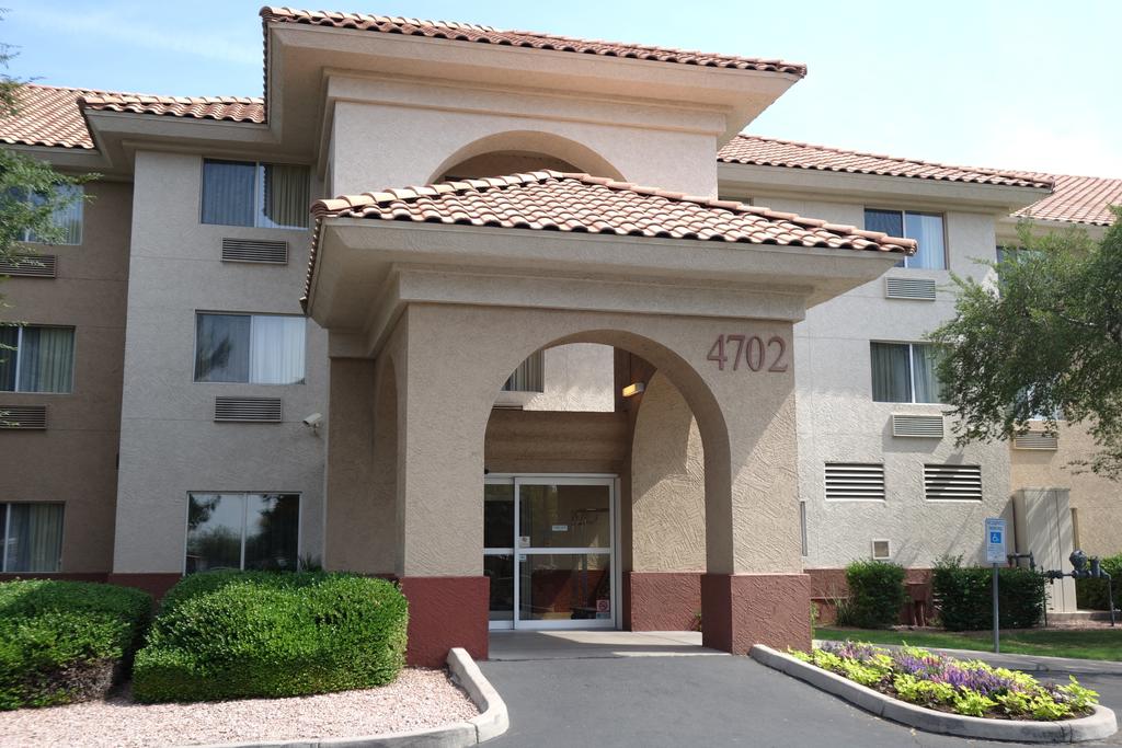 Country Inn and Suites Phoenix Airport