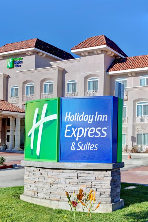 Holiday Inn Exp Stes