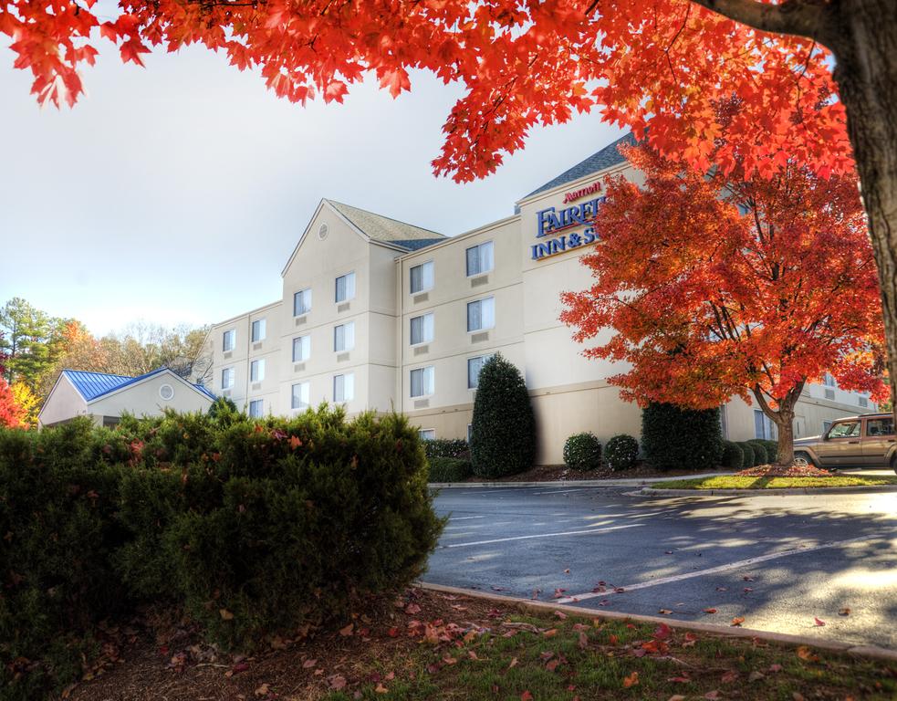 Fairfield Inn and Suites Raleigh Crabtree Valley