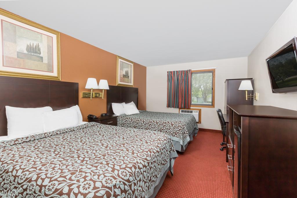 Days Inn and Suites Des Moines