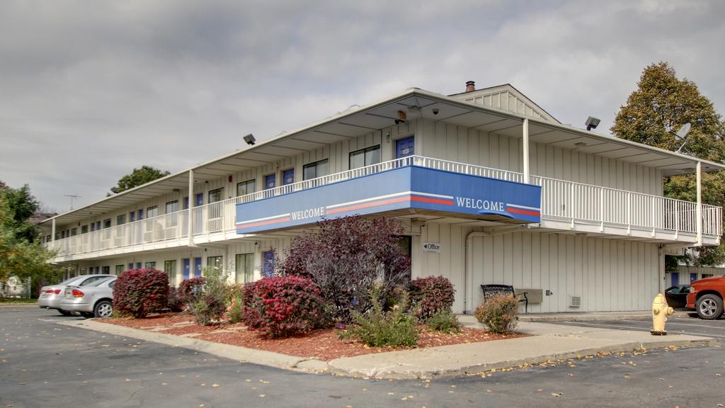 Motel 6 Des Moines North