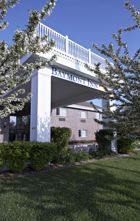 Baymont Inn and Suites Des Moines Airport