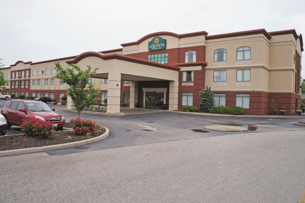 La Quinta Inn Ste St Louis Aiport Riverport