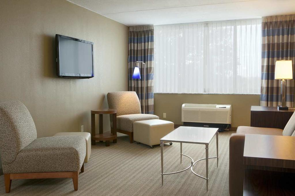 DoubleTree by Hilton St Louis - Westport