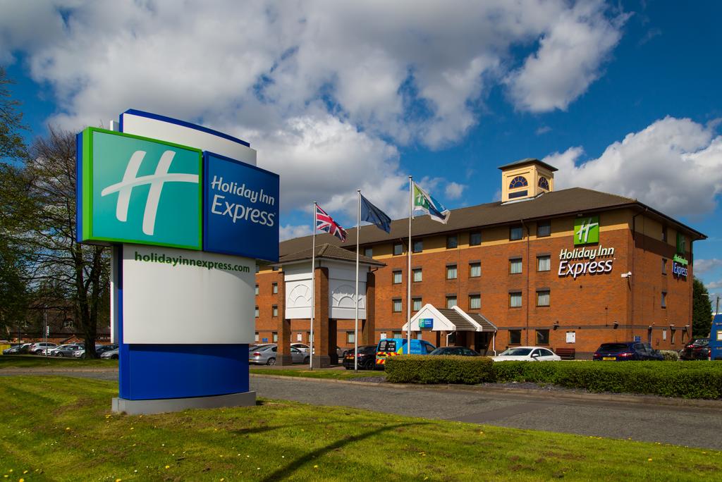 Holiday Inn Express Birmingham Oldbury M5