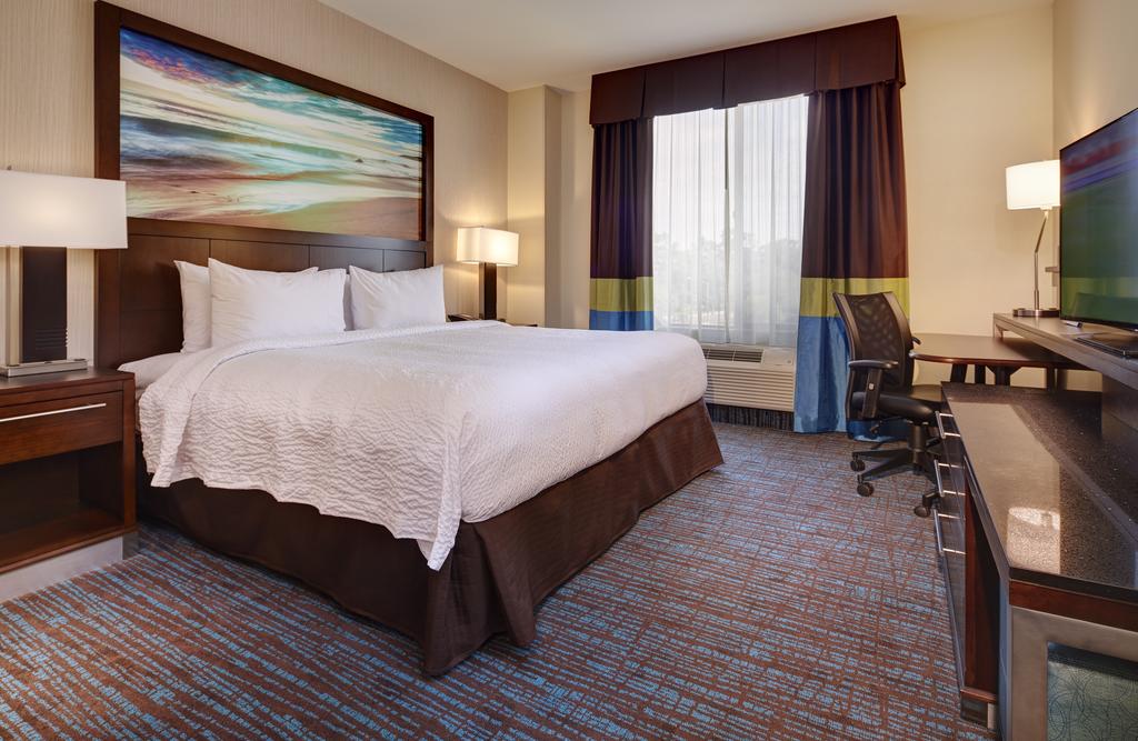 Fairfield Inn and Suites San Diego Carlsbad