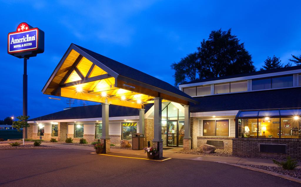 AmericInn Chippewa Falls