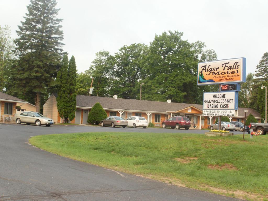 Alger Falls Motel