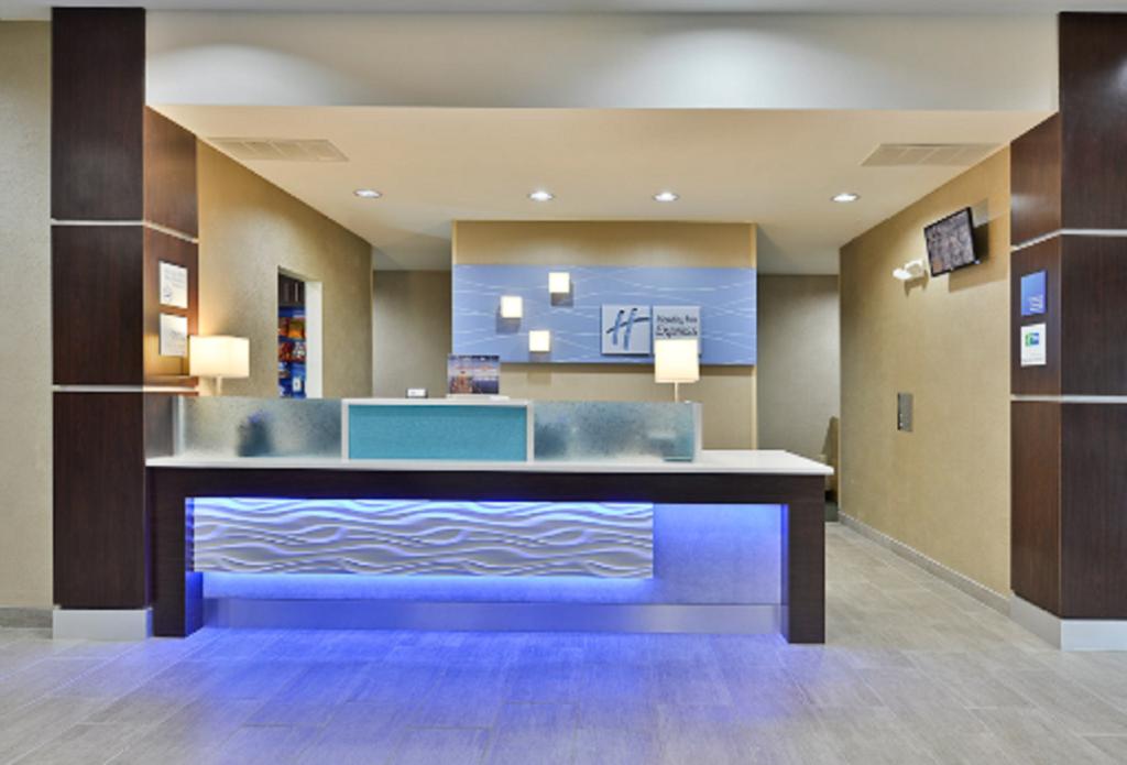 Holiday Inn Express and Suites Forrest City