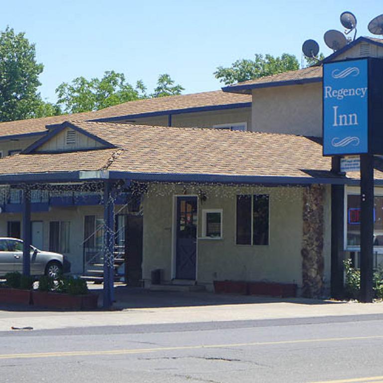 Regency Inn Lakeport