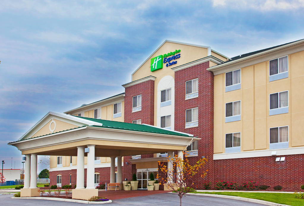 Holiday Inn Express Lansing