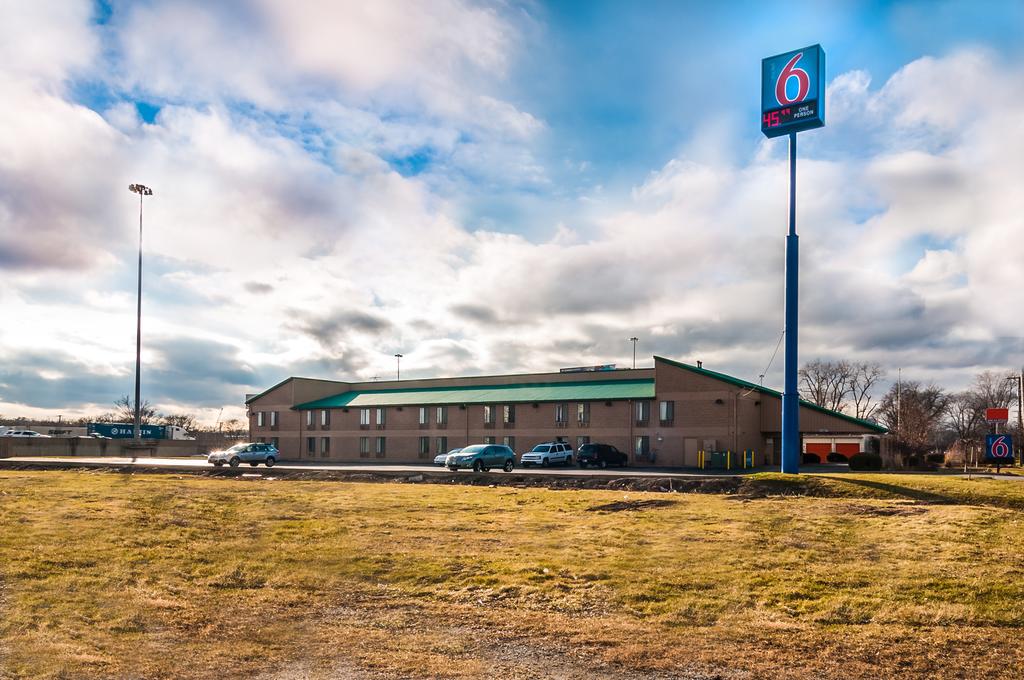 Motel 6 Chicago South-Lansing