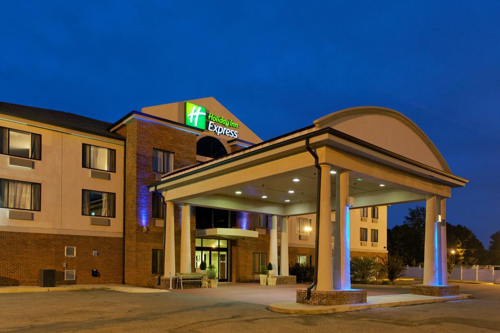 Holiday Inn Express Suites Sylacauga