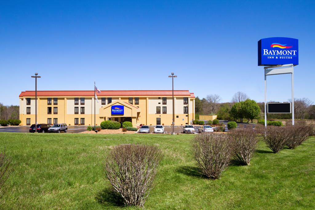 Baymont Inn and Suites Crossville