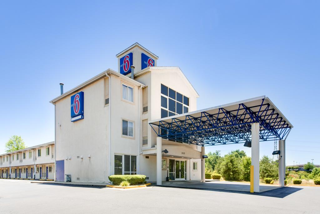 Motel 6 Statesville