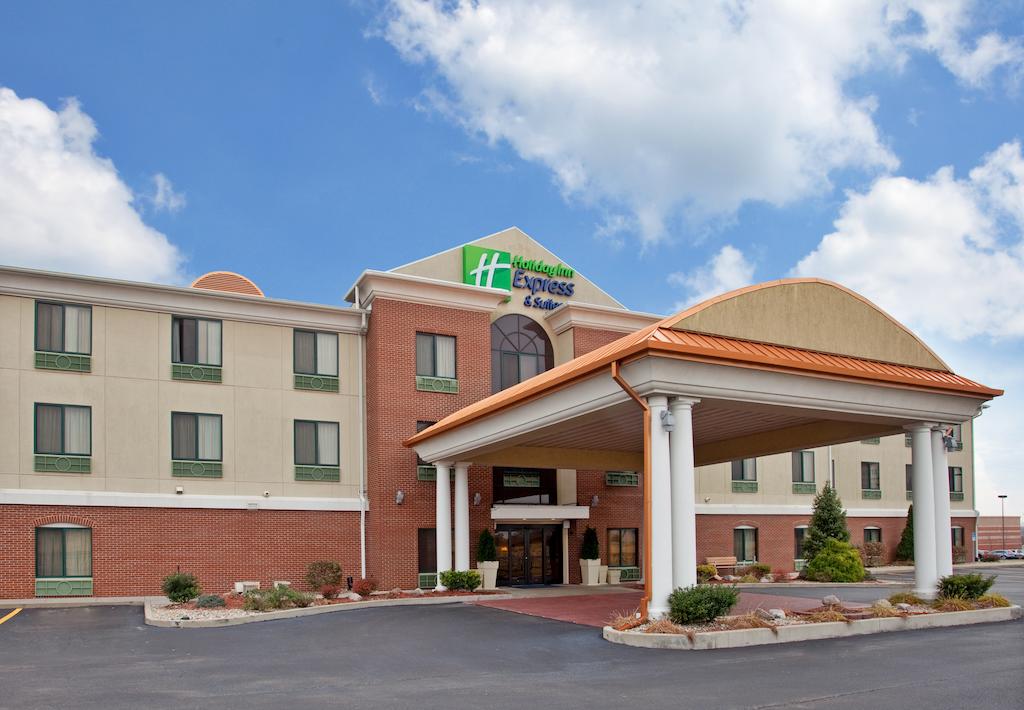 Holiday Inn Express Hotel and Suites Shiloh-OFallon