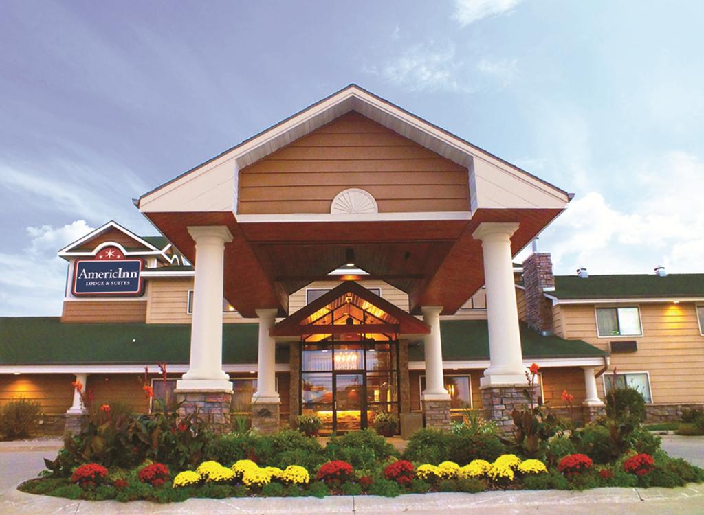 AmericInn Okoboji