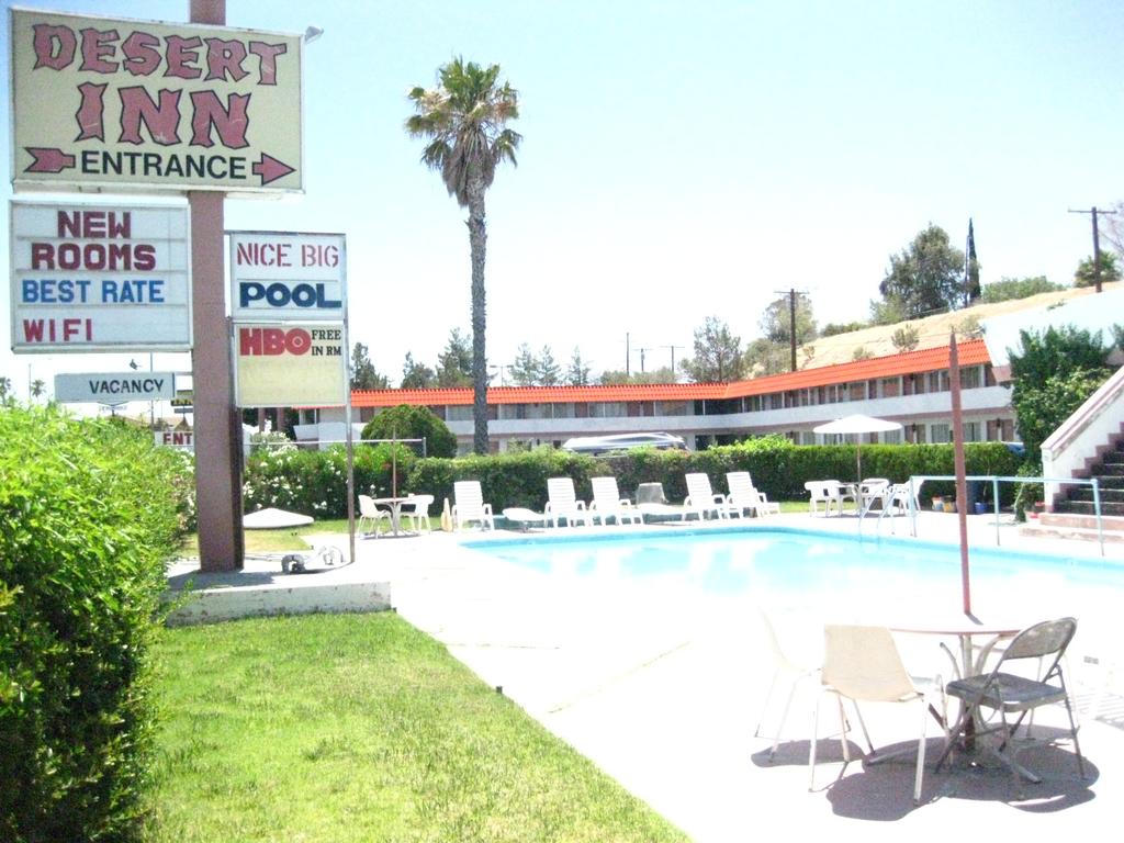 Desert Inn Motel