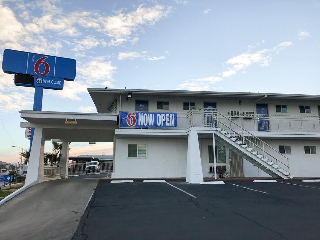 Motel 6 Barstow