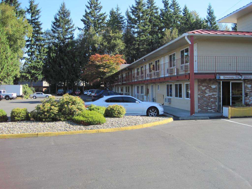 Smokey Point Motor Inn