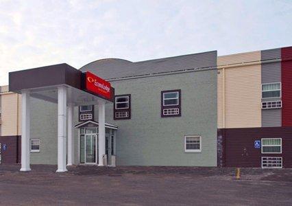 Econo Lodge Inn and Suites