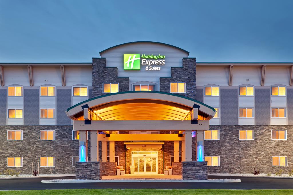 Holiday Inn Express Suites