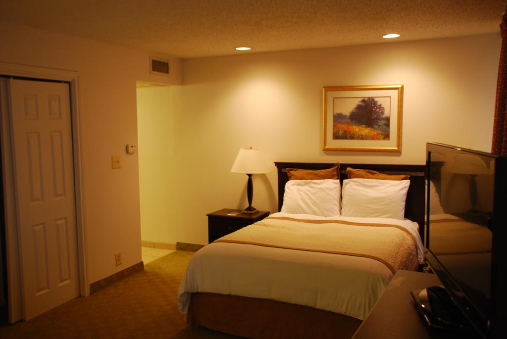 Hawthorn Suites by Wyndham Dallas-Love Field Airport