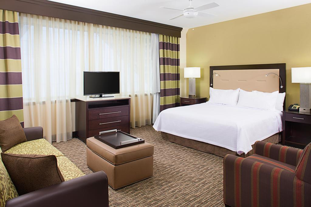 Homewood Suites by Hilton Dallas Downtown - TX