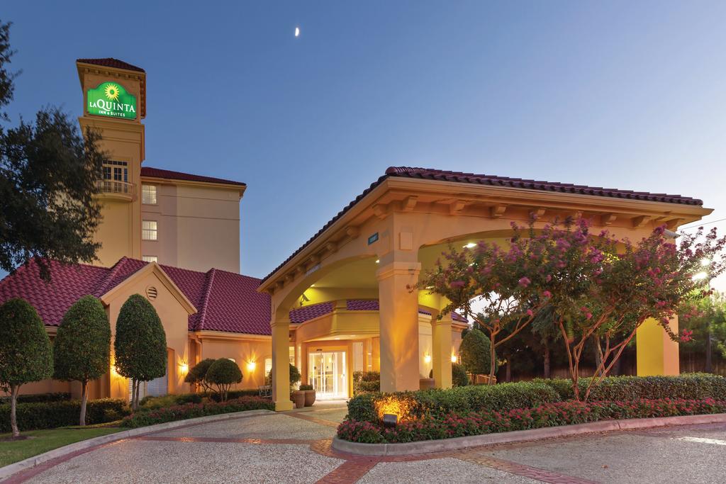 La Quinta Inn and Suites Dallas North Central