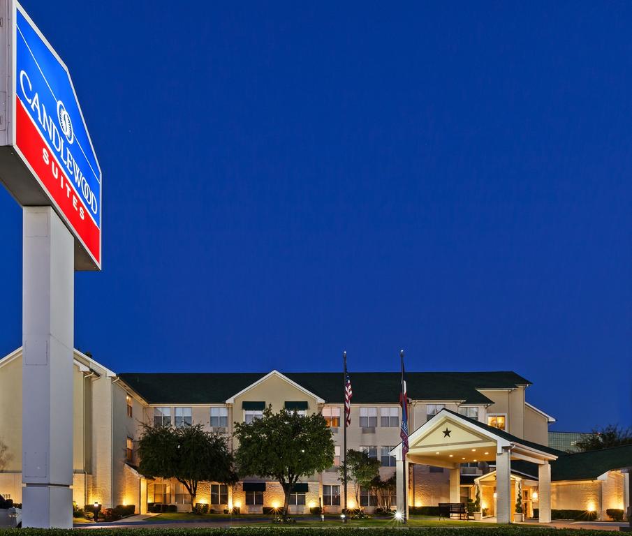 Candlewood Suites Dallas Market Cntr-Love Field