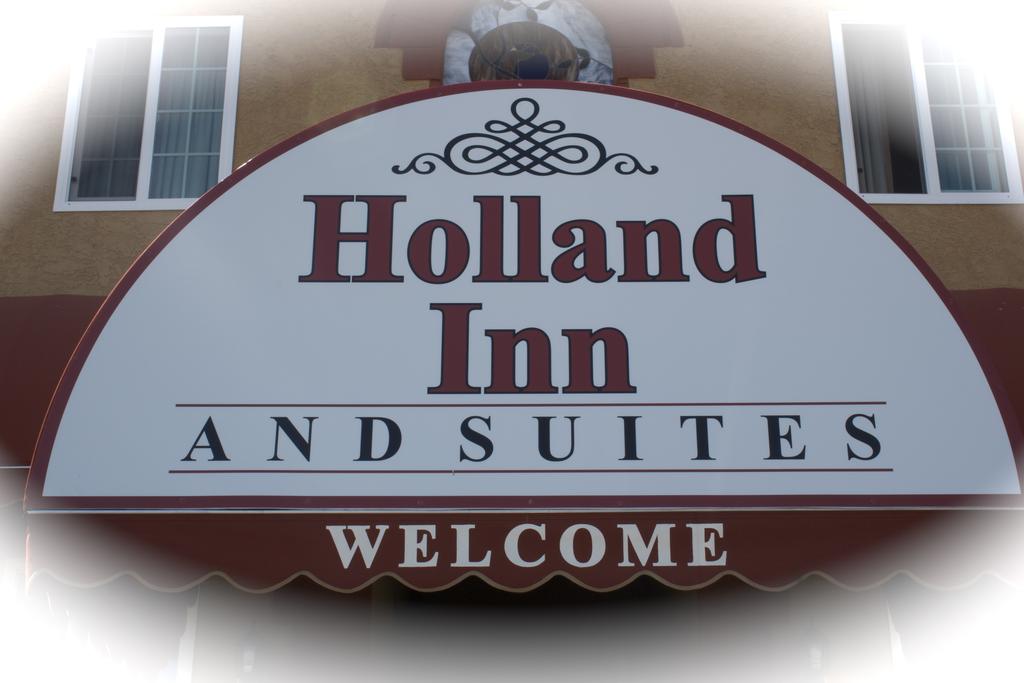 Holland Inn and Suites