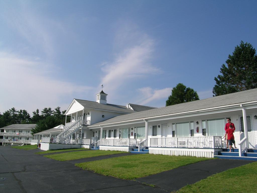 Sea Breeze Ocean View Motel