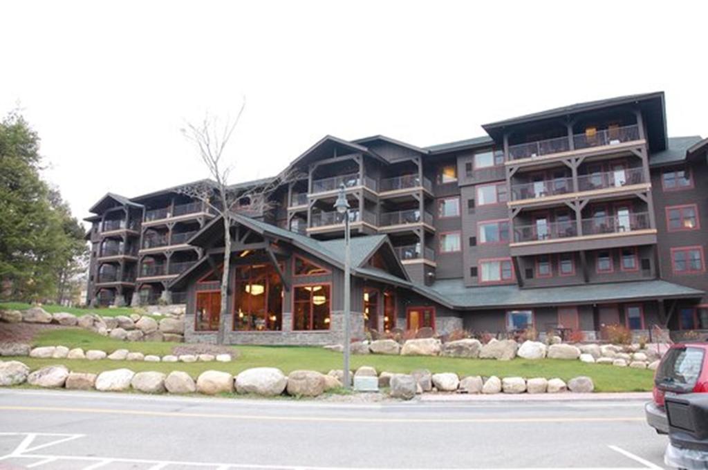 Hampton Inn and Suits Lake Placid - NY