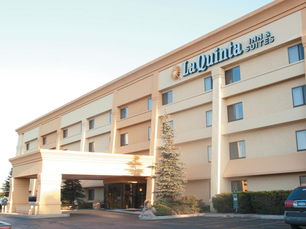 La Quinta Inn and Suites Chicago Gurnee