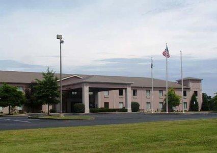 Quality Inn and Suites Benton - Draffenville