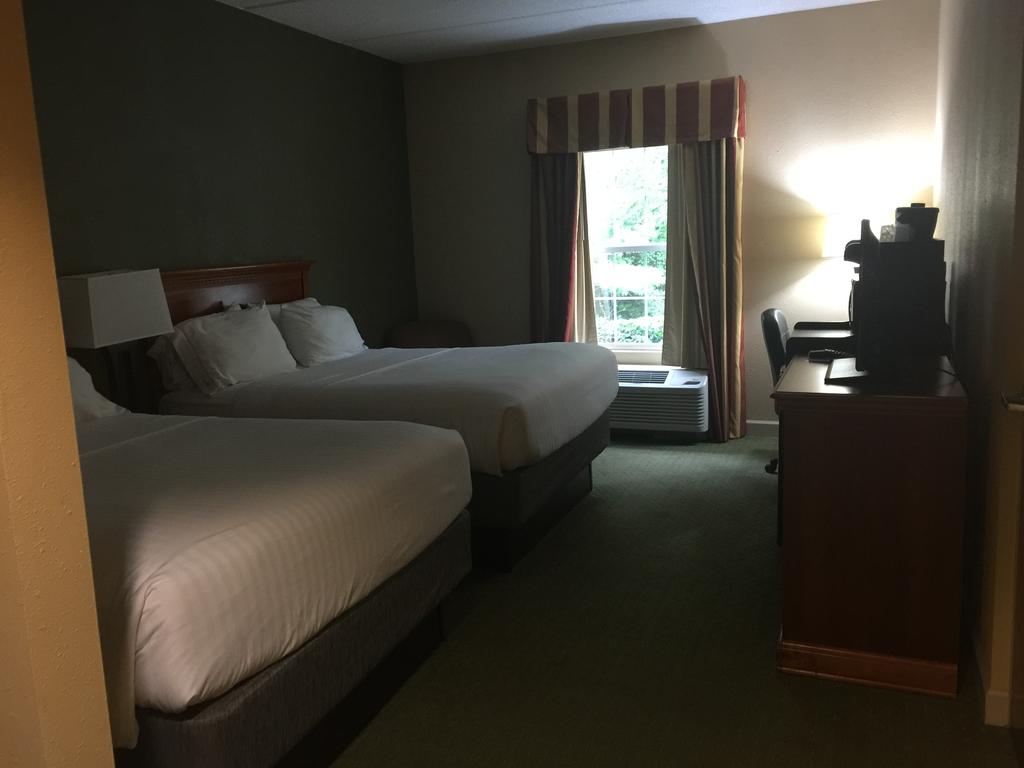 Holiday Inn Express Suites Conover