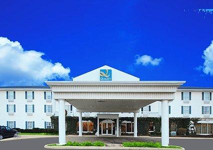 Quality Inn And Suites Bellville - Mansfield