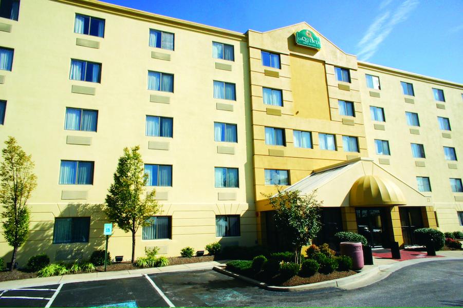 La Quinta Inn and Suites Baltimore BWI Airport