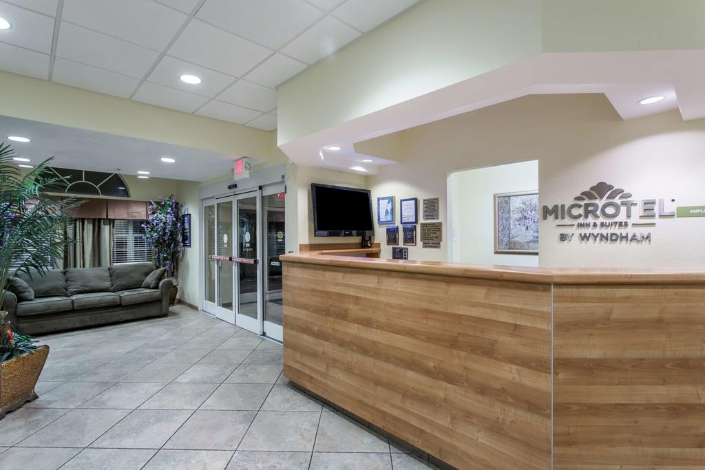 Microtel Inn and Suites by Wyndham Lehigh