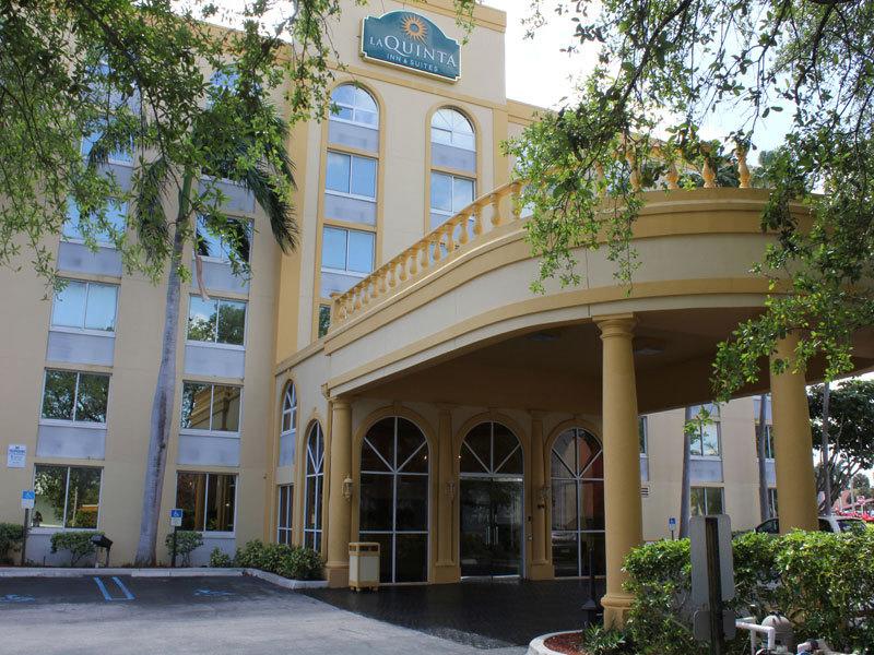 La Quinta Inn and Suites West Palm Beach Airport